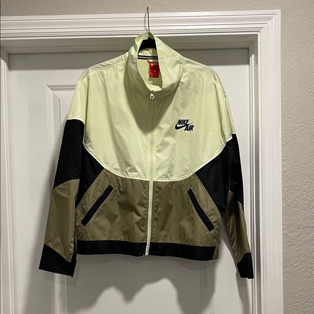 Nike Women's Track Jacket - green and Black